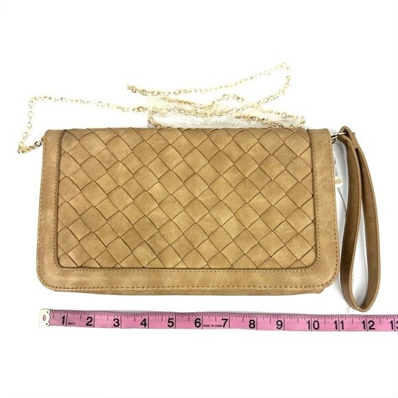 Urban Expressions Tan Rectangular Crossbody/Clutch/Wristlet Bag Chain Strap NEW - Picture 11 of 12